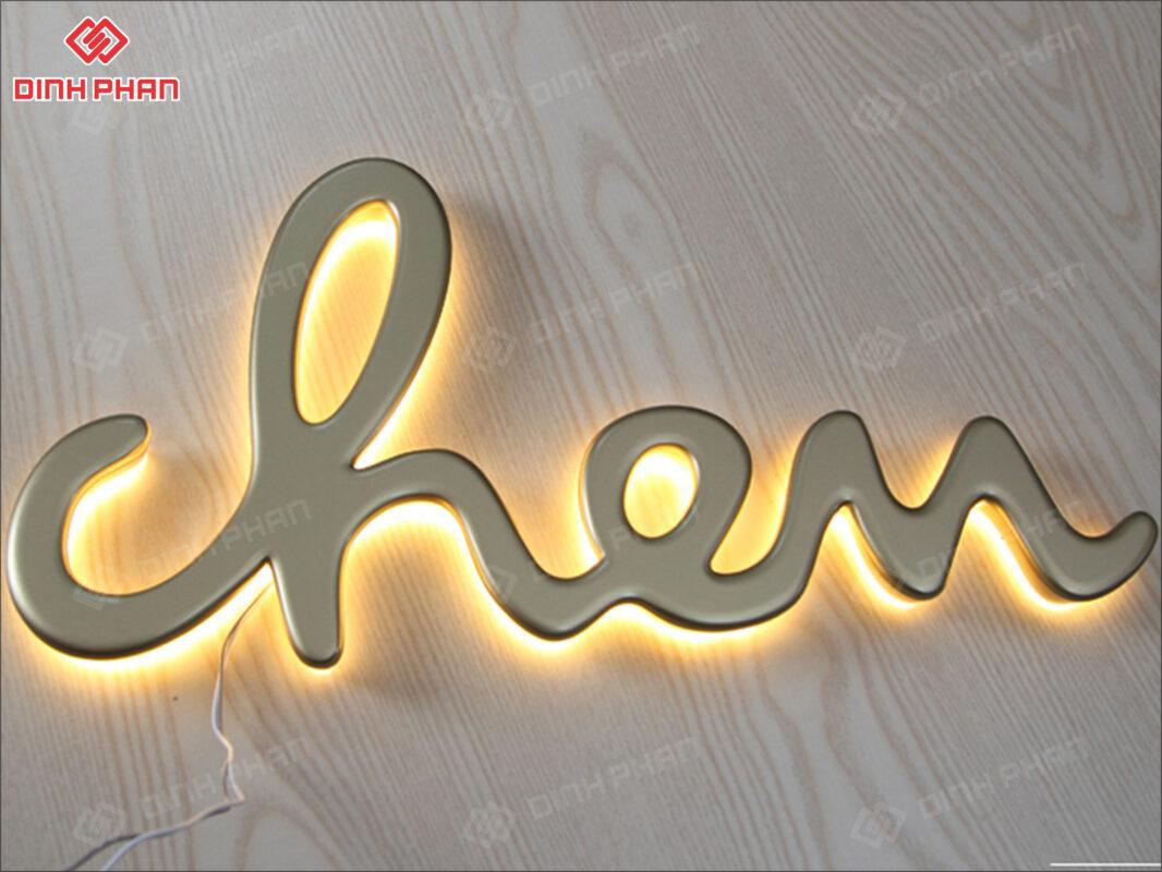 làm chữ nổi - chữ mica mạ crom sáng chân