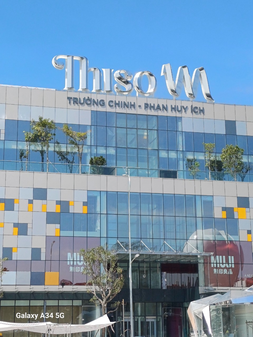 logo thiso mall mạ crom