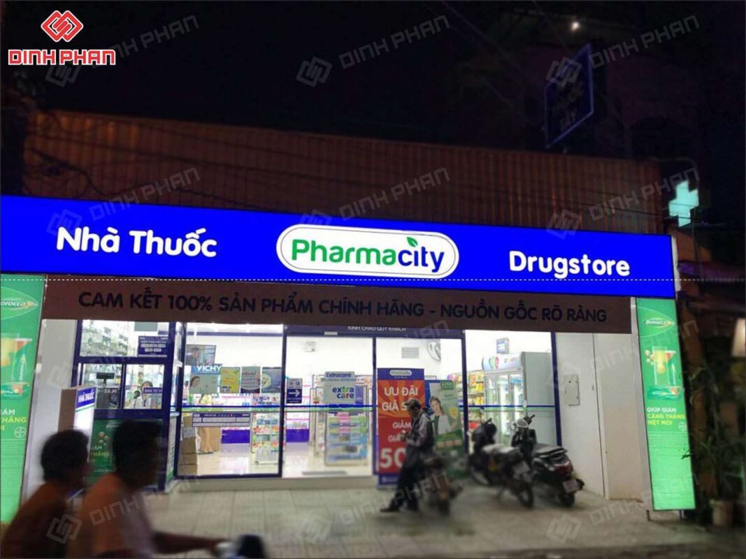Dịch vụ in UV bạt Pharmacity