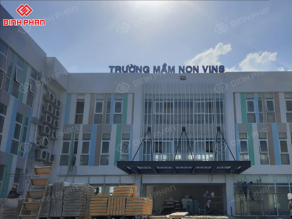 Thi công bảng hiệu trường mầm non Vinschool