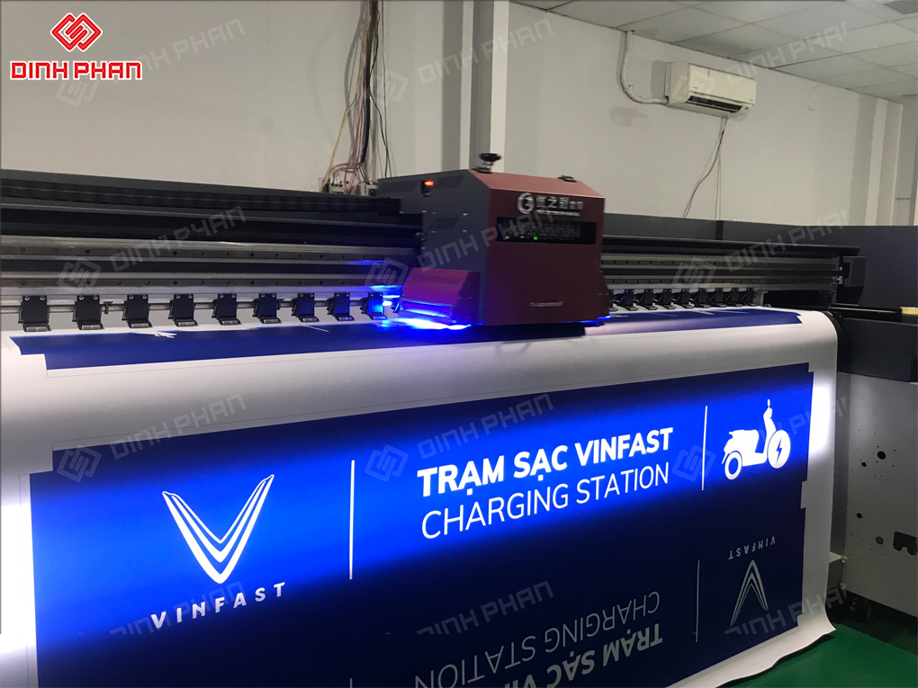 in uv bạt trạm sạc vinfast