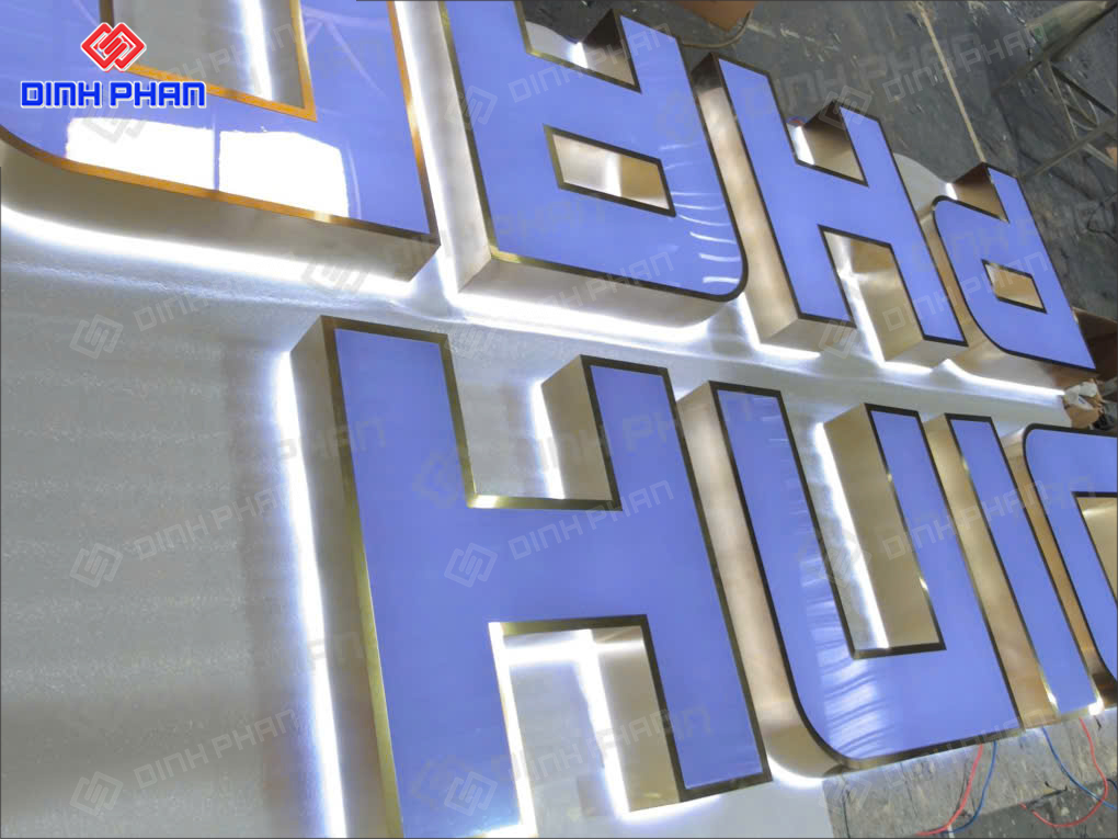 bảng hiệu Đinh Phan Tây Nguyên