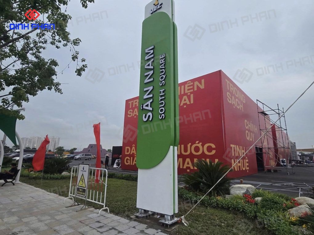 Trụ chỉ dẫn VEC