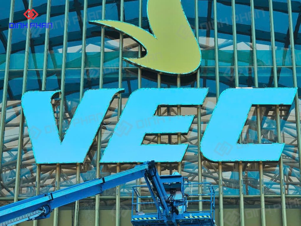 Thi công lắp đặt bộ logo VEC