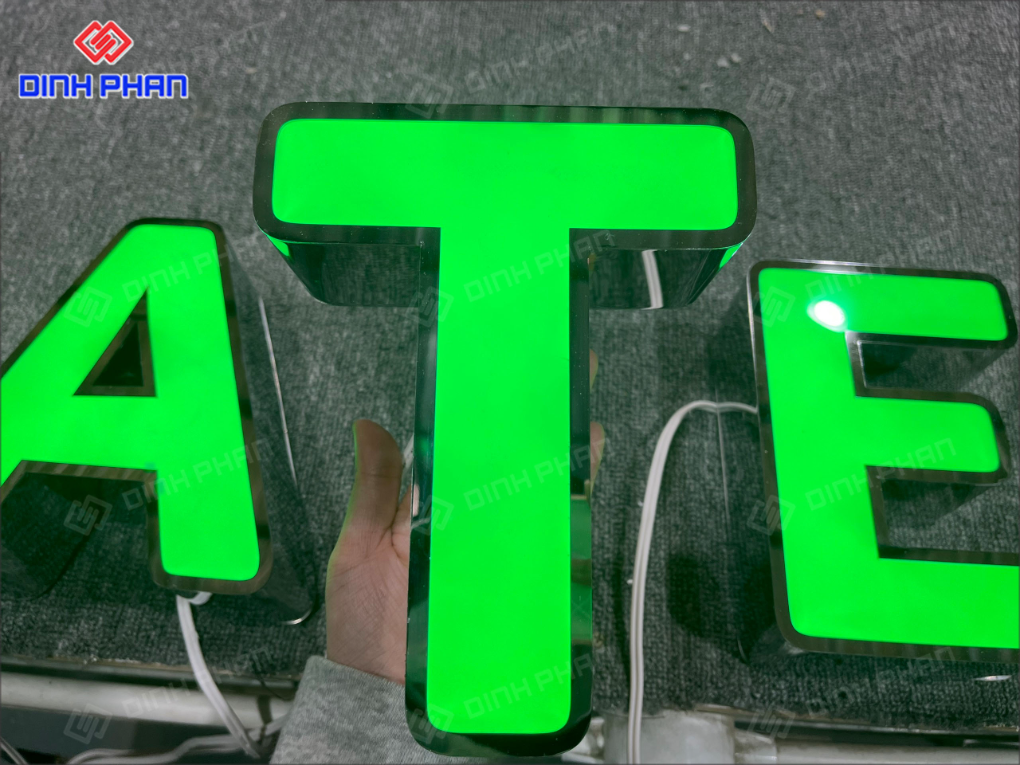 Chữ inox sáng mặt