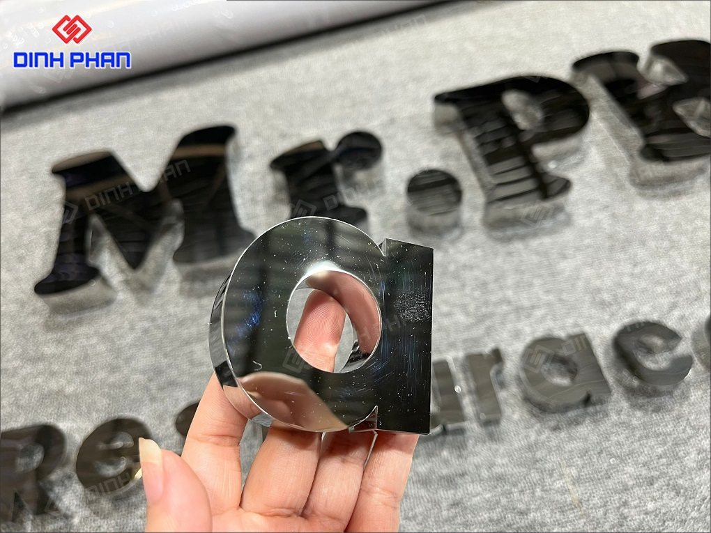 Chữ inox trắng