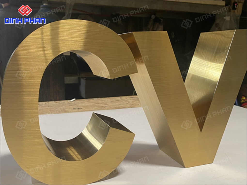 Chữ inox vàng xước