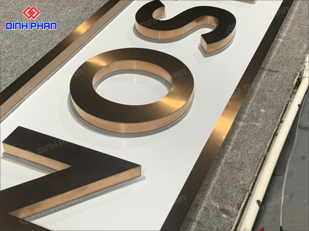 Chữ inox vàng xước