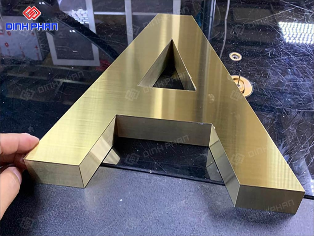 Chữ inox vàng xước