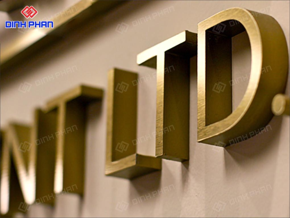 Chữ inox vàng xước