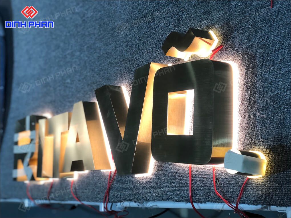 Chữ inox có đèn