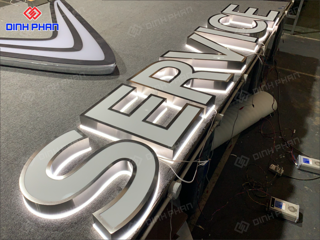 Chữ inox có đèn