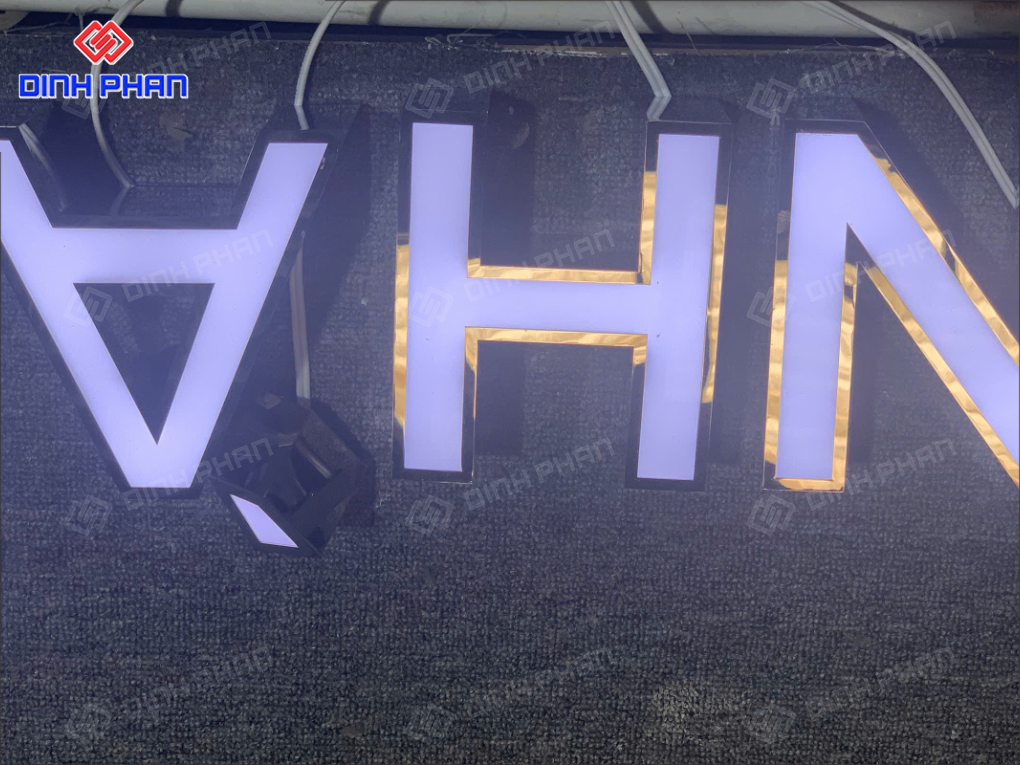 Chữ inox có đèn