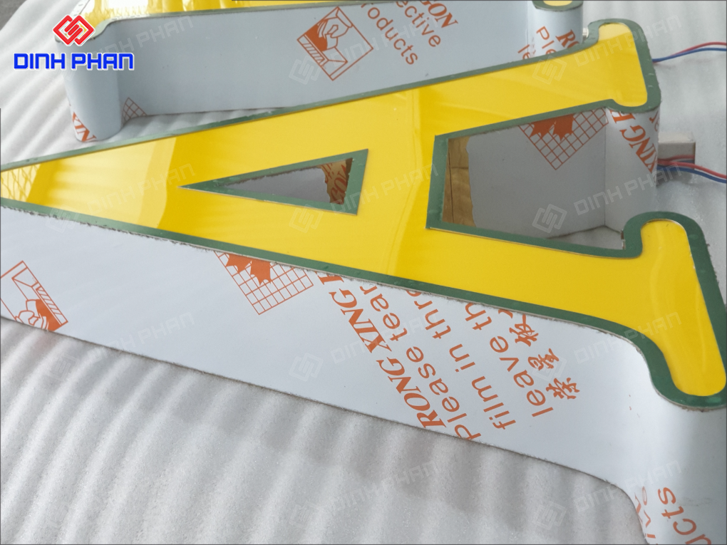 Chữ inox có đèn