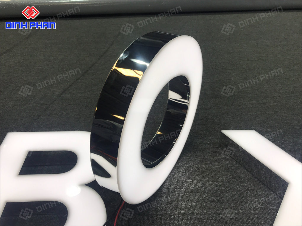 Chữ inox dán mica