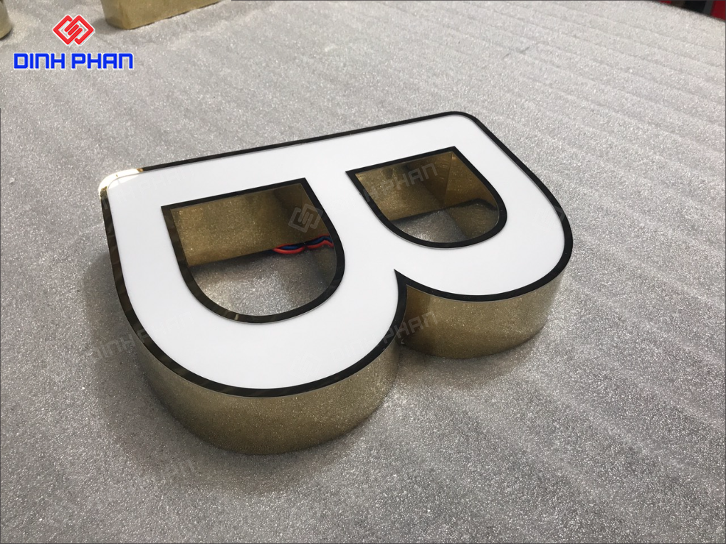 Chữ inox dán mica