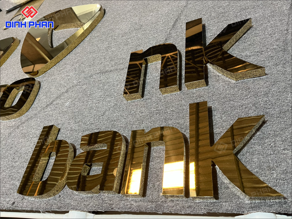 Chữ inox không viền