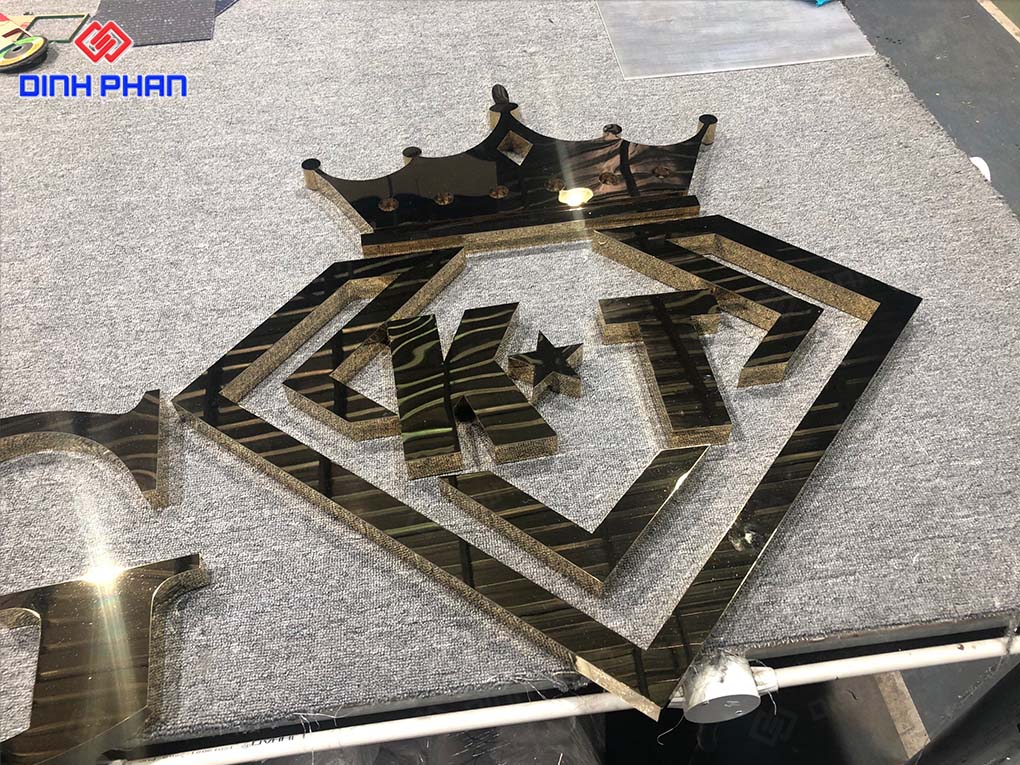 Chữ inox không viền