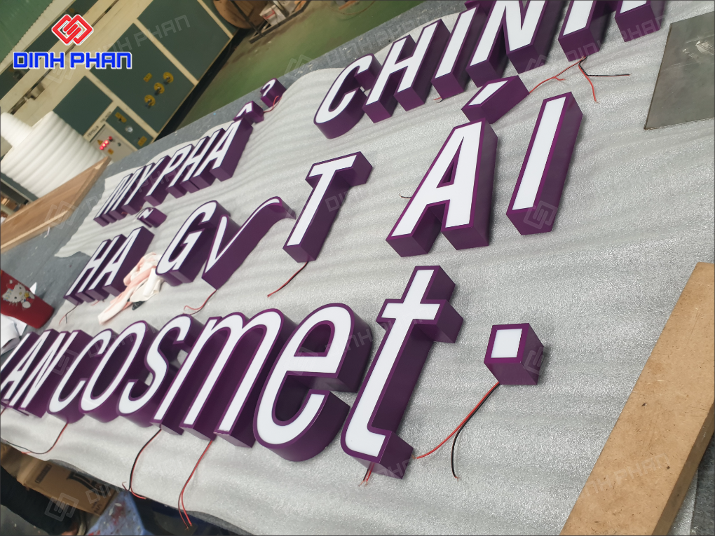 Chữ inox lọng viền