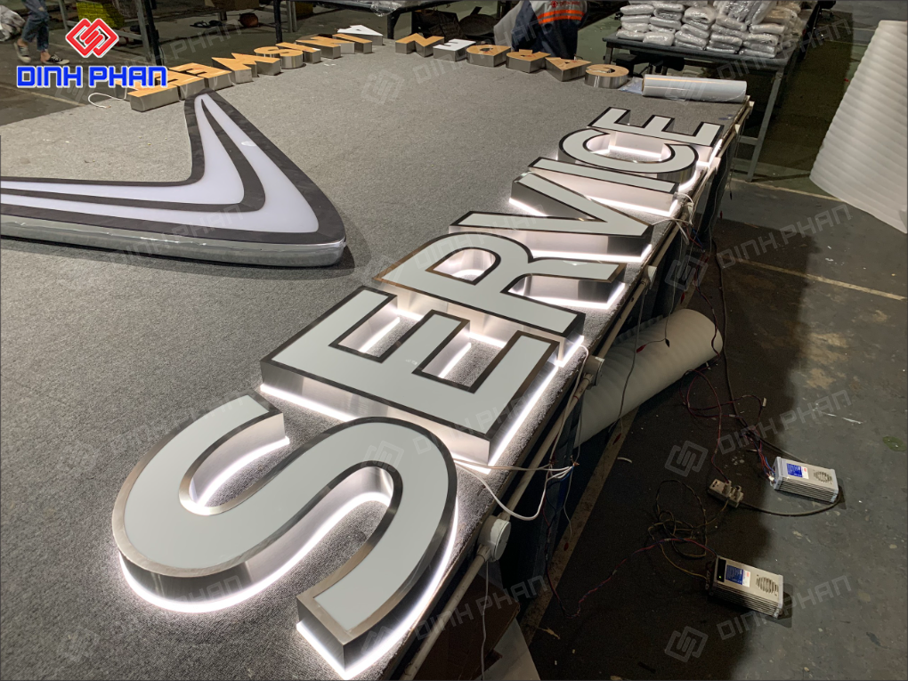 Chữ inox lọng viền