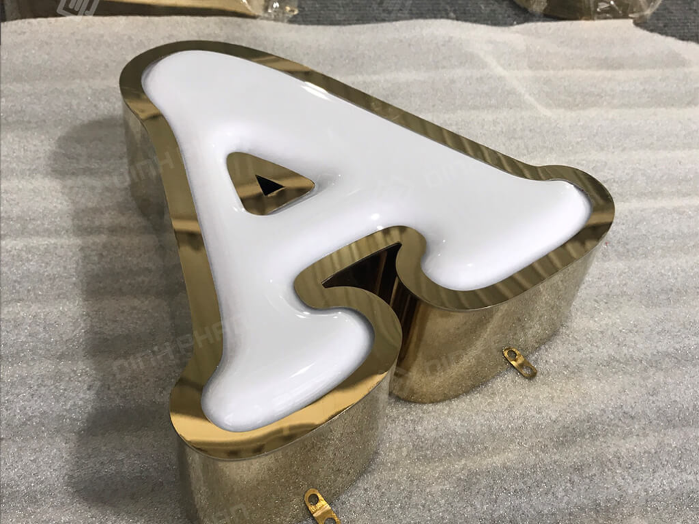 Chữ inox mặt mica hút nổi