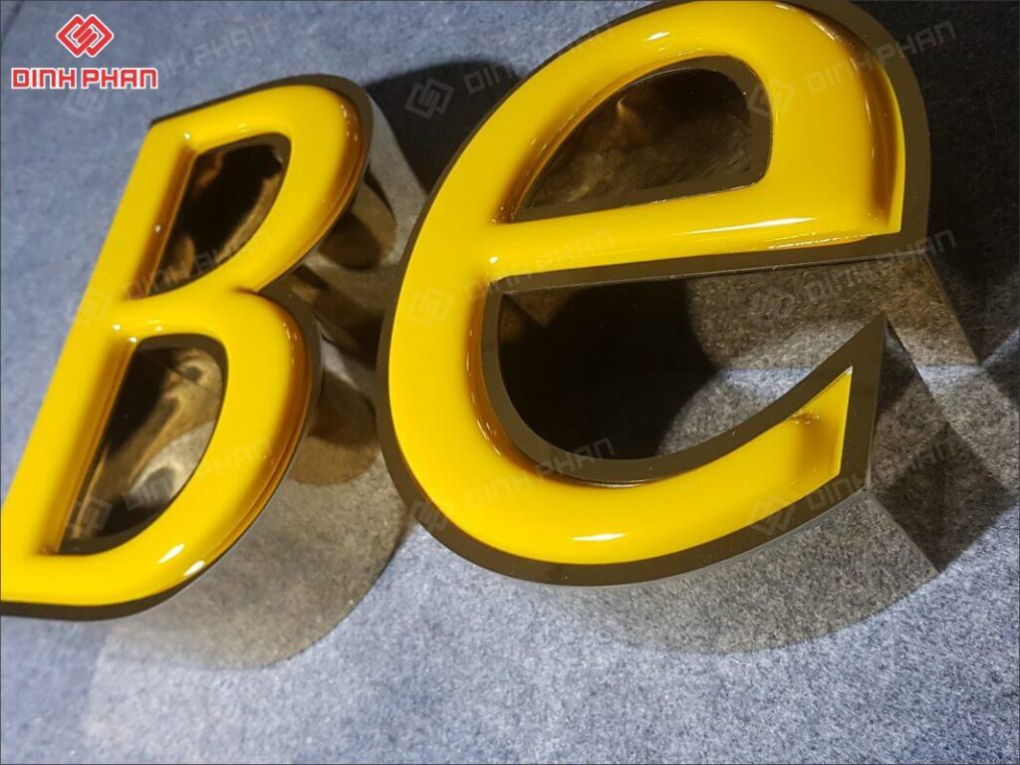 Chữ inox mặt mica hút nổi