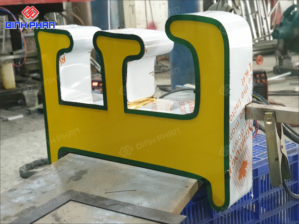 Chữ inox sơn tĩnh điện