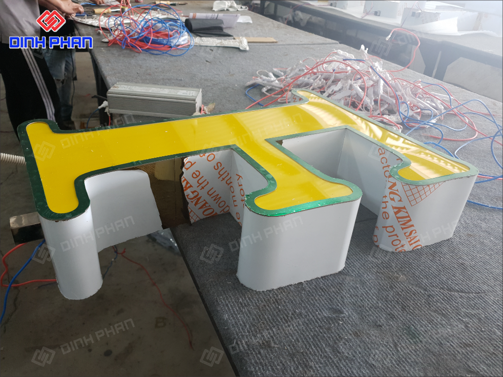 Chữ inox sơn tĩnh điện