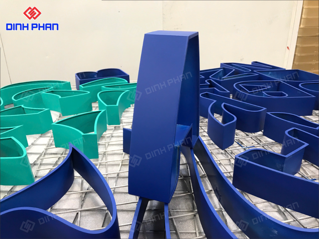 Chữ inox sơn tĩnh điện