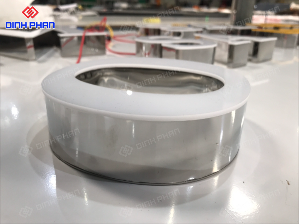 Chữ inox trắng bóng