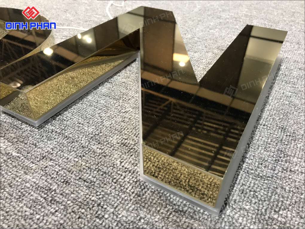 Chữ inox vàng bóng