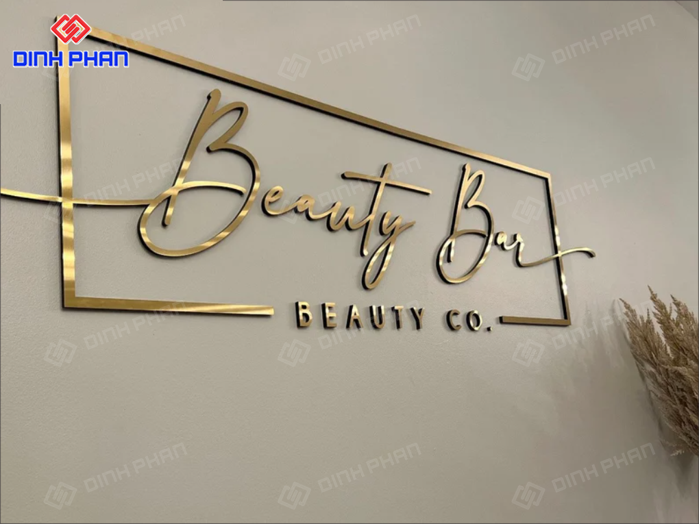 Chữ mica dán tường