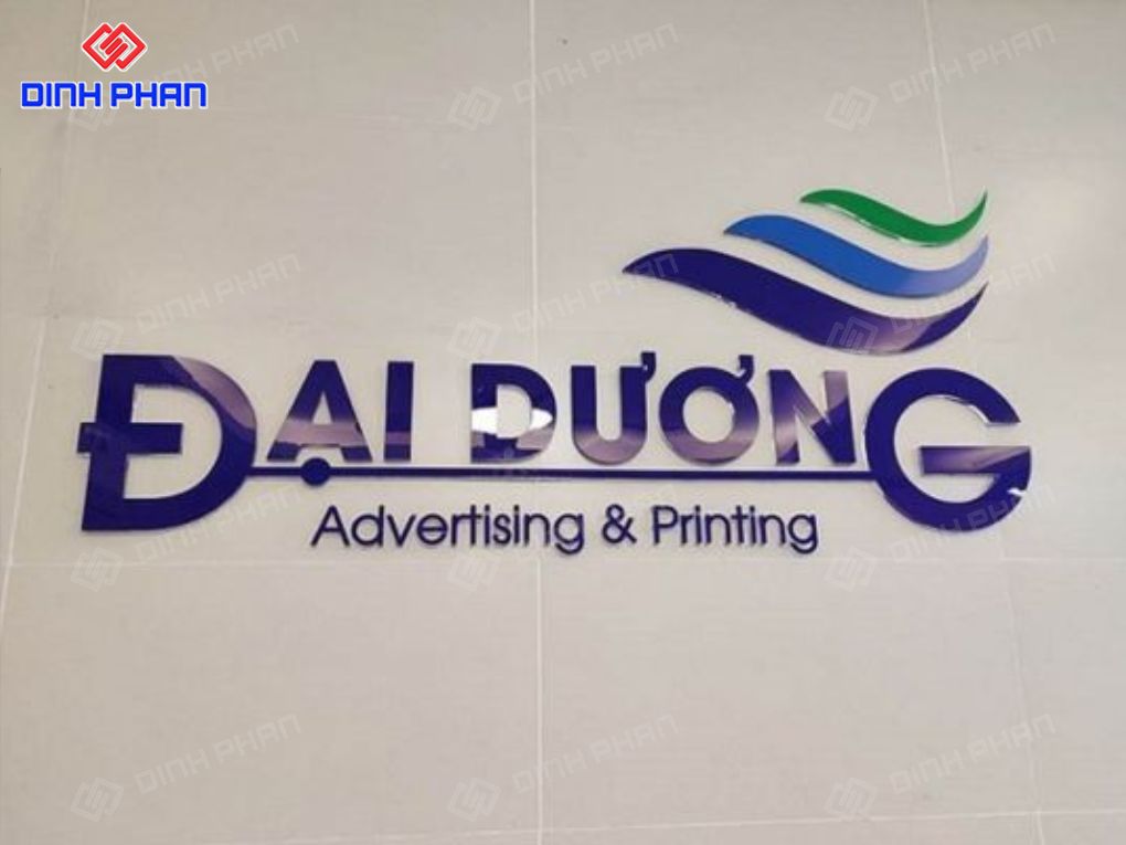 Chữ mica dán tường