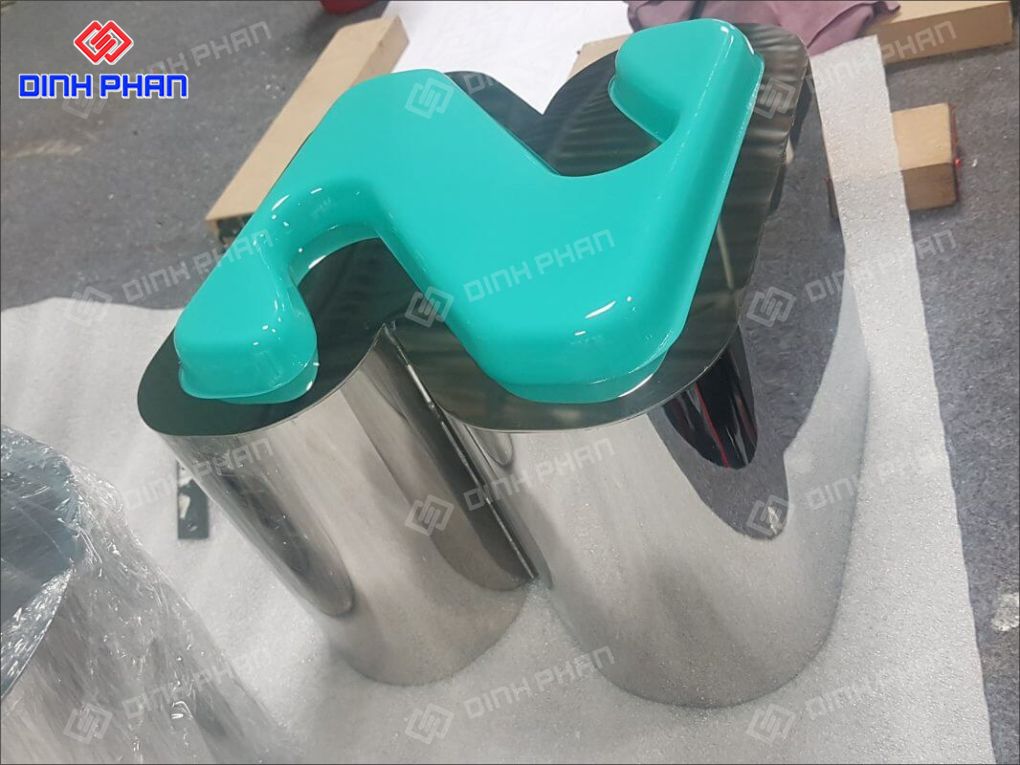Chữ mica uốn nổi