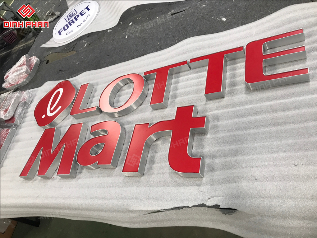 Chữ nhôm có gờ