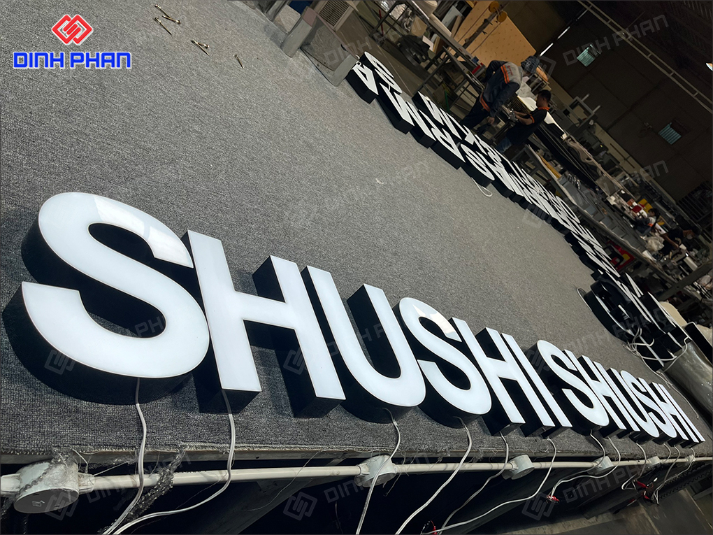 Chữ nhôm không gờ