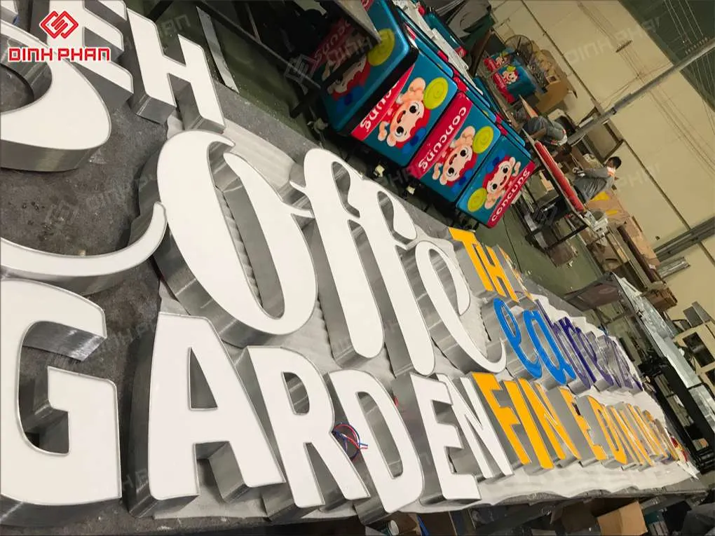 Chữ nhôm mặt mica