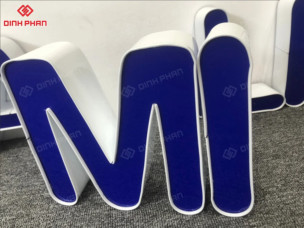 Chữ nhôm mặt mica