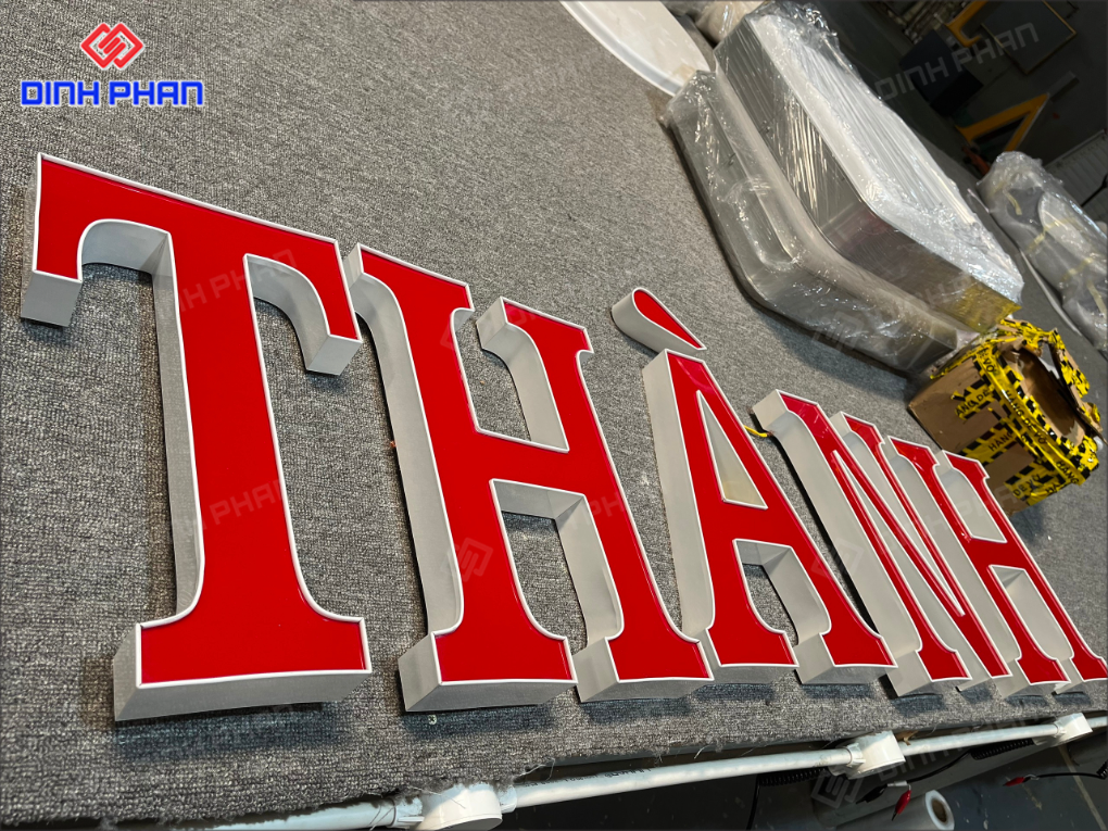 Chữ nhôm nguyên khối