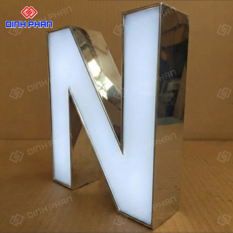 Chữ nhôm trắng gương