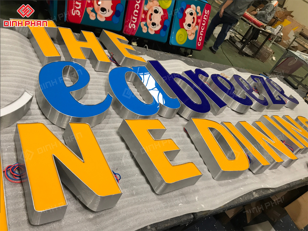 Chữ nhôm trắng xước