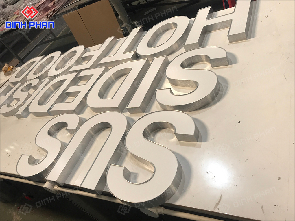 Chữ nhôm trắng xước