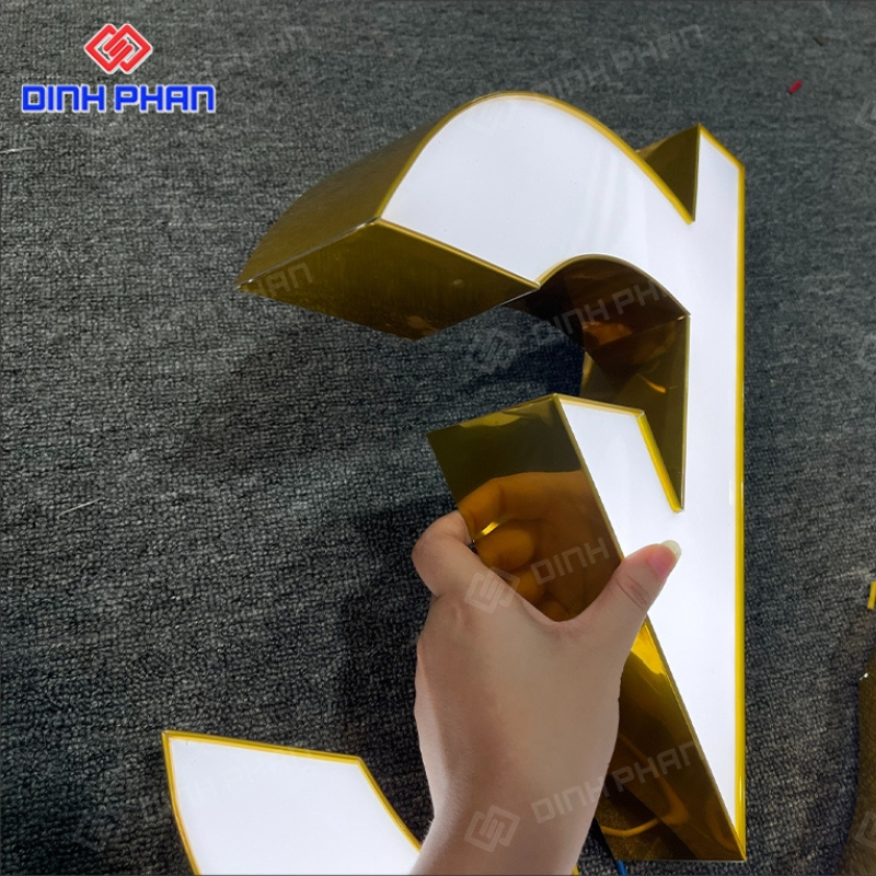 Chữ nhôm vàng gương