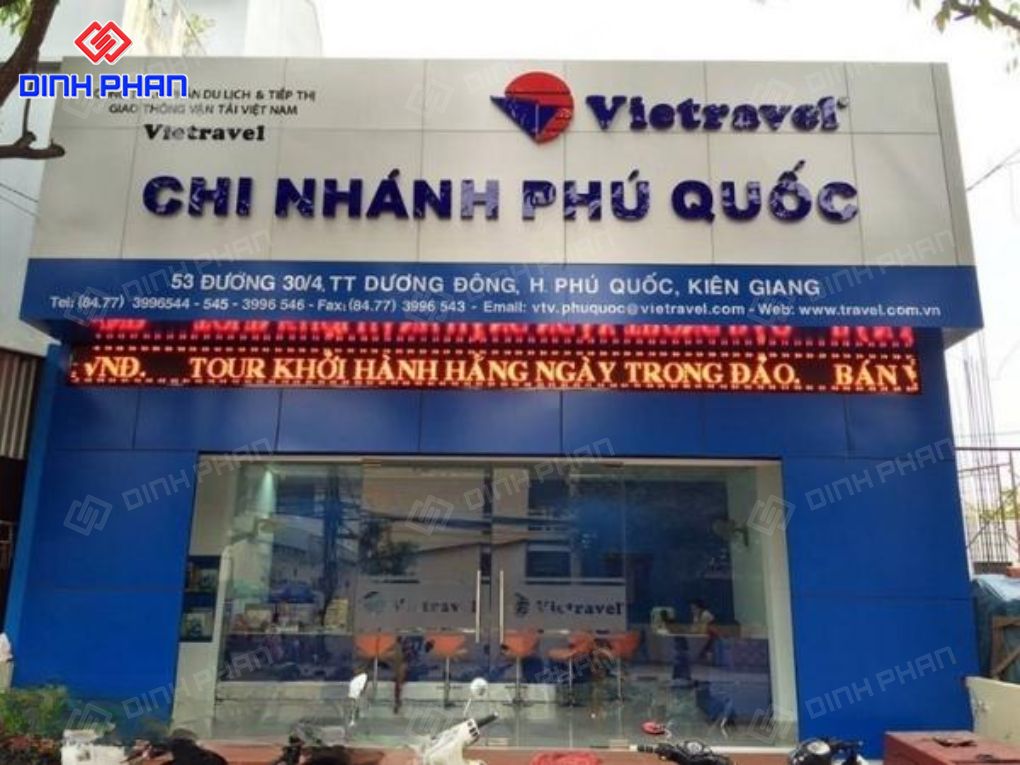 Bảng hiệu du lịch