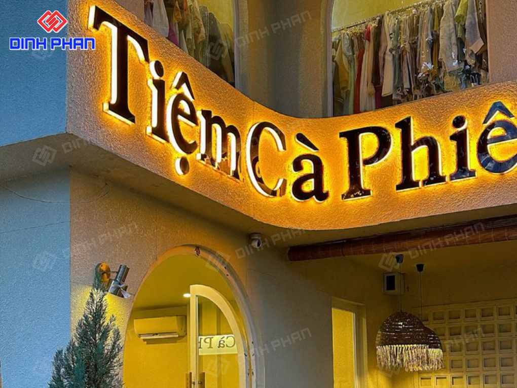 Làm bảng hiệu cafe