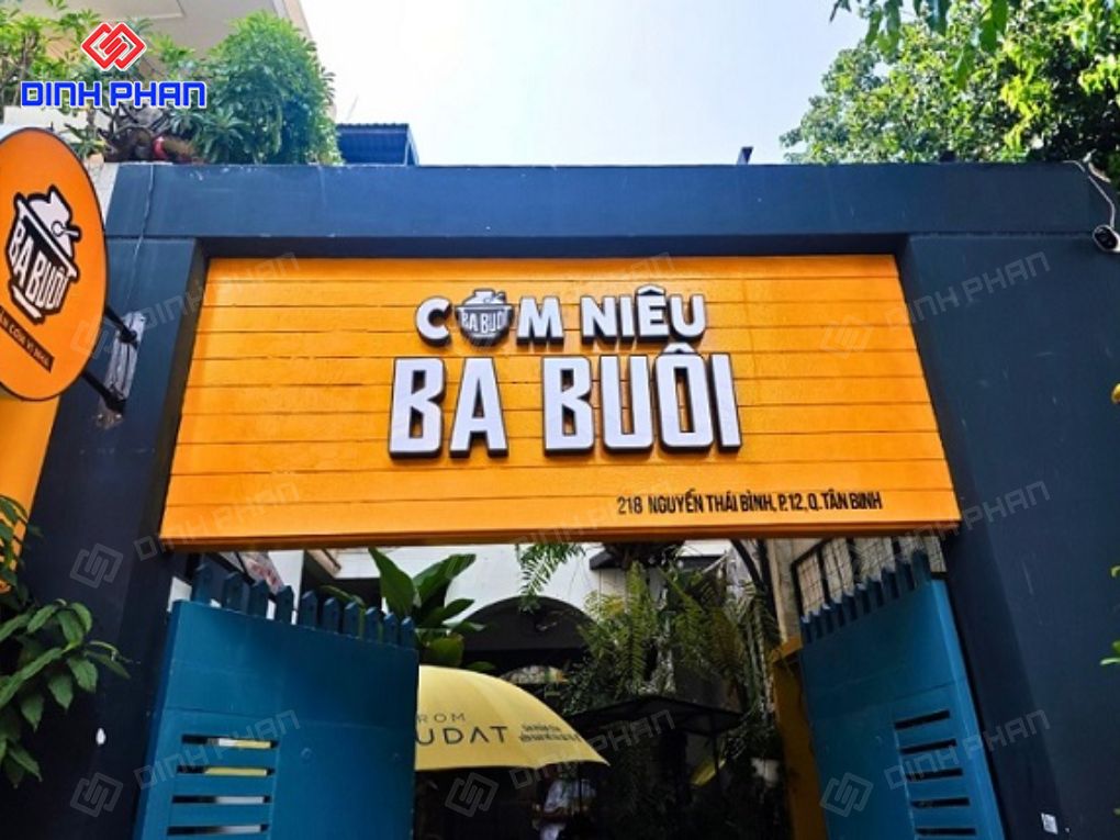 Làm bảng hiệu quán ăn