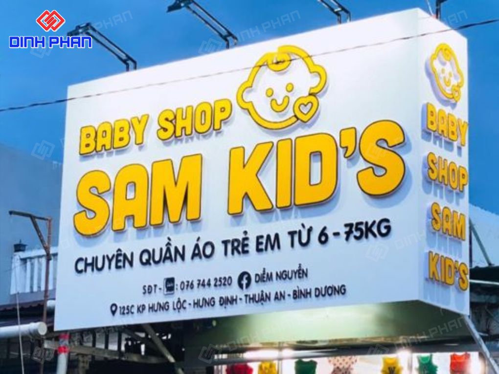 Làm bảng hiệu shop quần áo