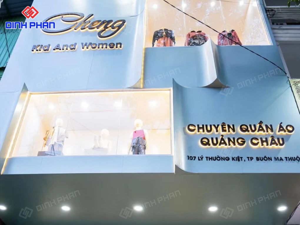 Làm bảng hiệu shop quần áo