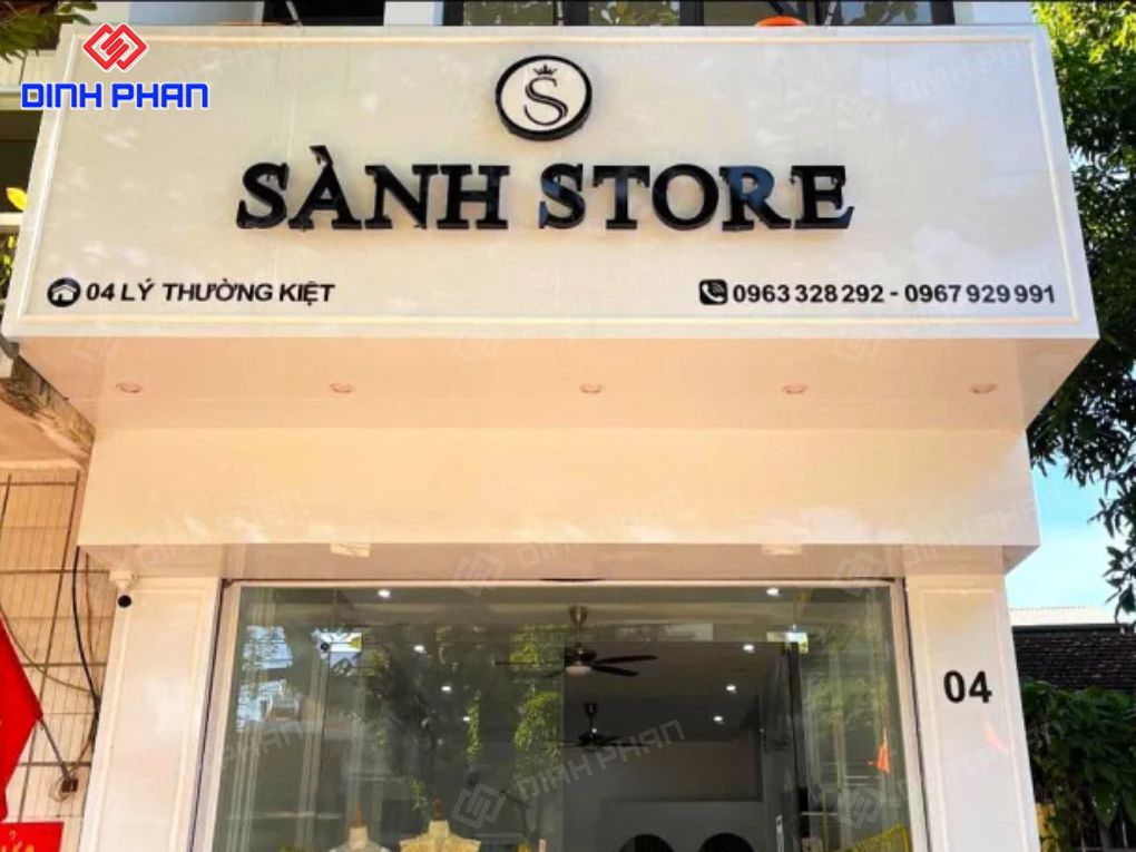 Làm bảng hiệu shop thời trang