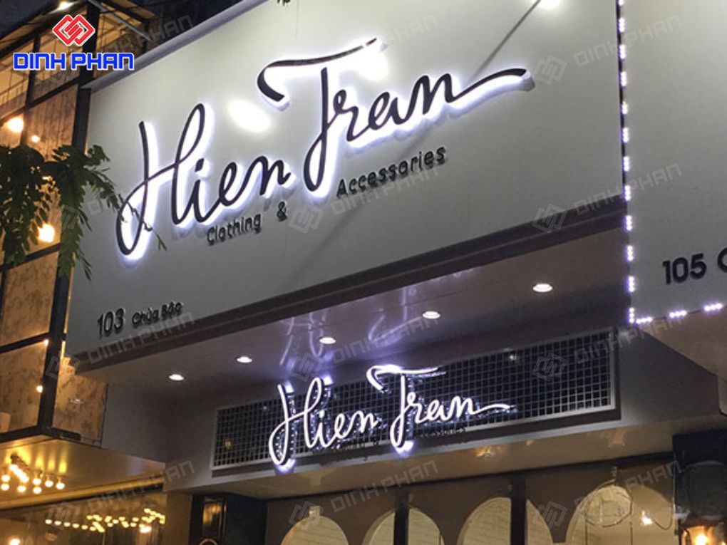 Làm bảng hiệu shop thời trang